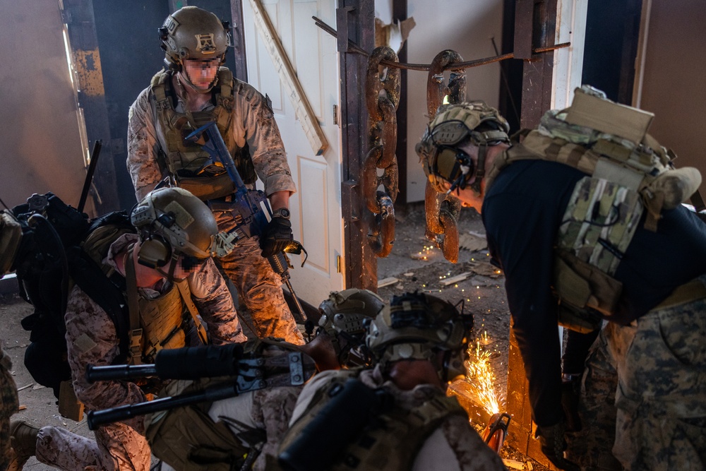 Methods of Entry School Breacher Course