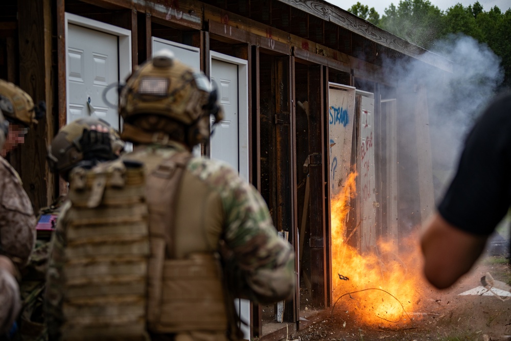 Methods of Entry School Breacher Course