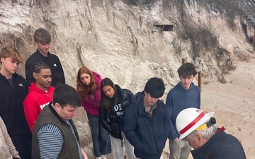 USACE performs Community Outreach at Carolina Beach