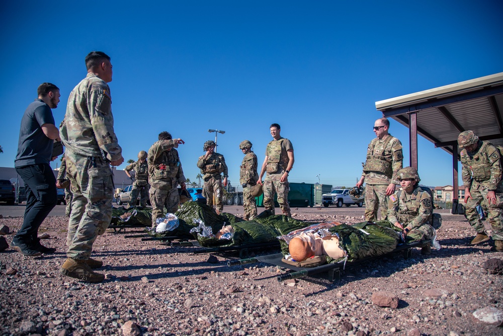 Arizona National Guard Soldiers Sharpen Combat Medic Skills In Advanced Simulation Course