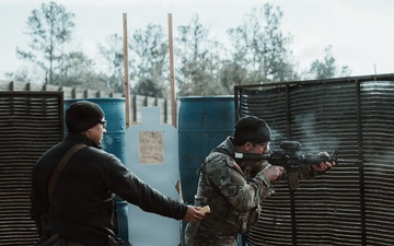 USAMU Instructors Train RSLC Cadre in Short Range Marksmanship