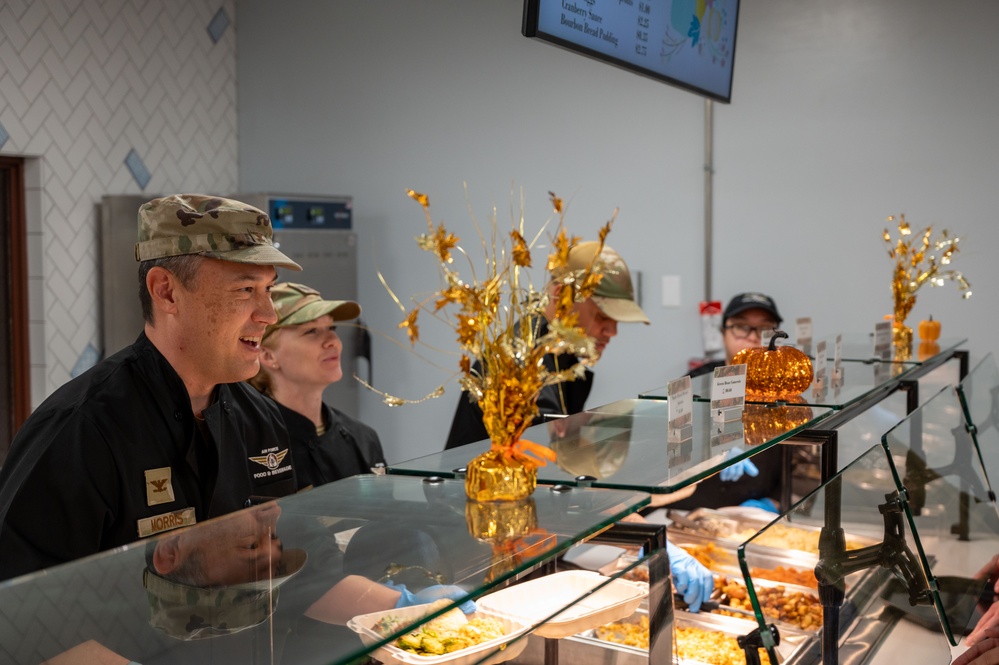 Nellis AFB leadership serve Airmen on Thanksgiving