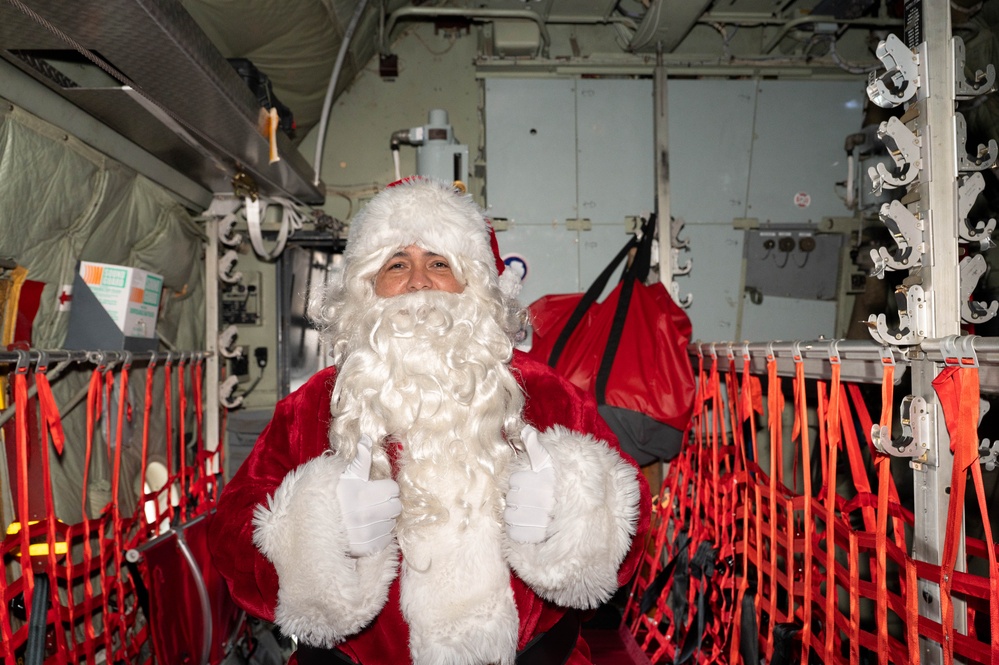 Santa collaborates with the 152nd Airlift Wing