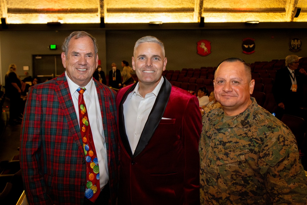 Bells Will Be Ringing!: MCAS Miramar hosts the San Diego Symphony for the Holidays