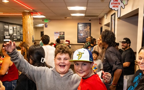 Bells Will Be Ringing!: MCAS Miramar hosts the San Diego Symphony for the Holidays