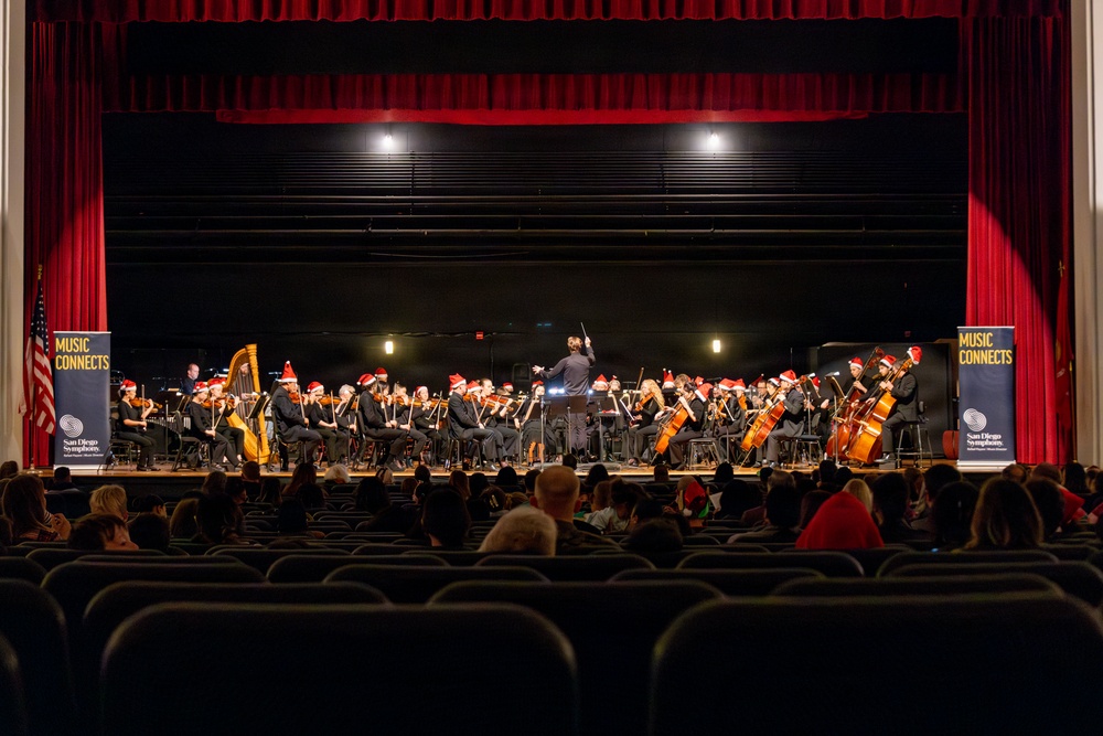 Bells Will Be Ringing!: MCAS Miramar hosts the San Diego Symphony for the Holidays