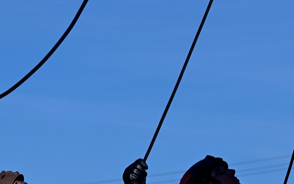 Special Warfare Zulu Course Trainees Rappel