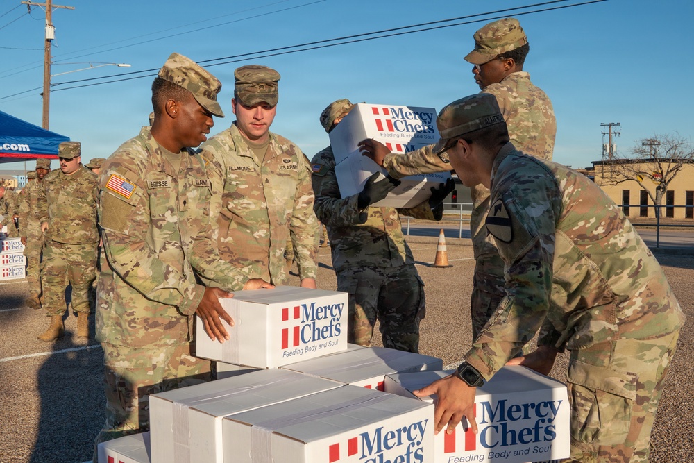 Troopers and Mercy Chefs deliver holiday cheer