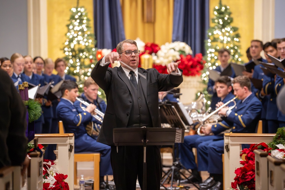 U.S. Coast Guard Academy hosts annual Lessons and Carols