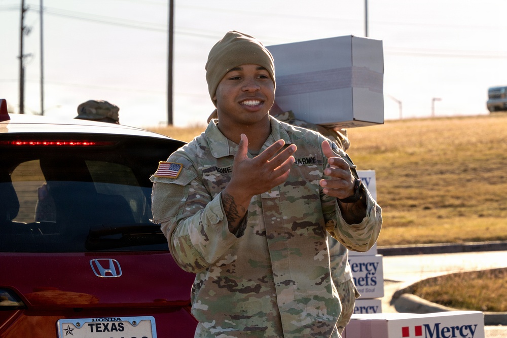 Troopers and Mercy Chefs deliver holiday cheer