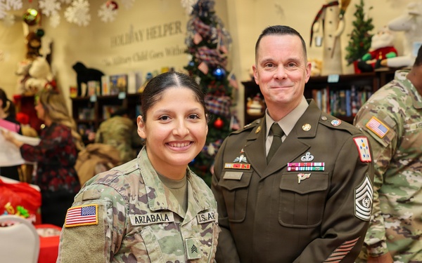 Holiday Helper Brings Hope to Service Members During Annual Holiday Event