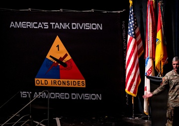 1AD hosts leadership seminar, Iron Summit, in El Paso