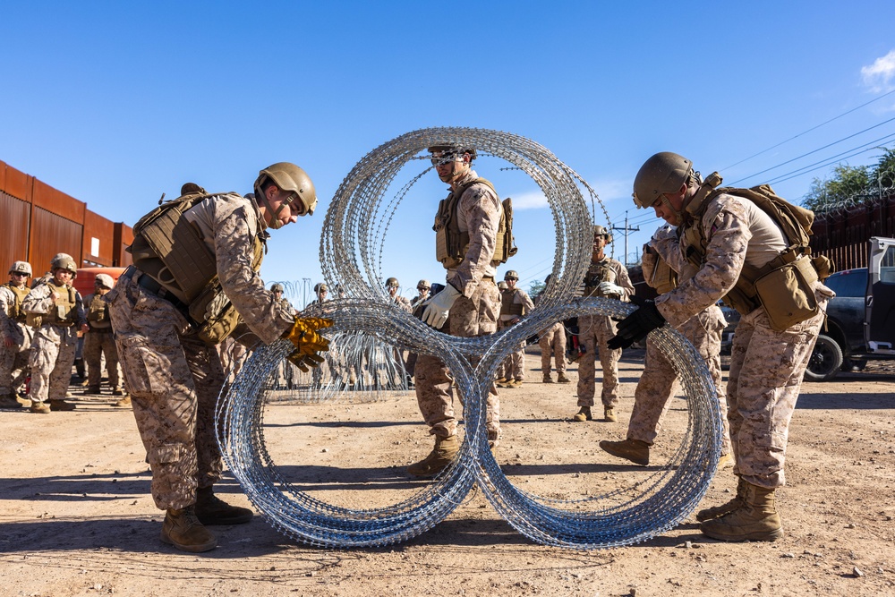JTF-SB Marines train 1st CEB Marines in barrier reinforcement operations