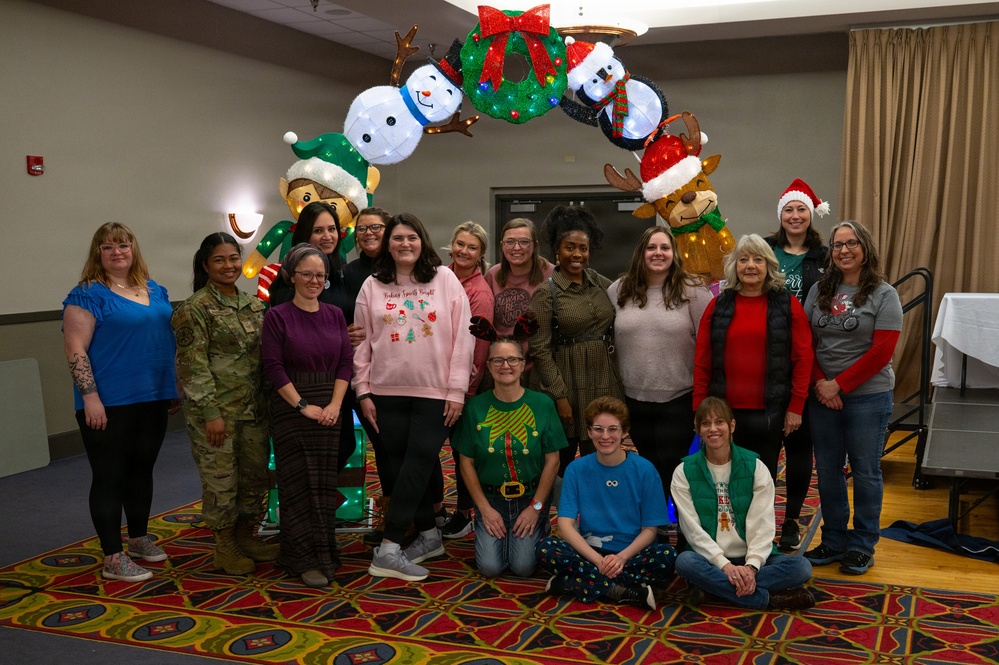 319th Reconnaissance Wing collects 7,300 cookies during Airmen Cookie Drive