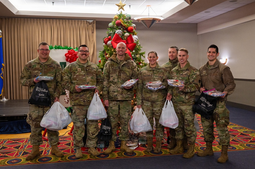 319th Reconnaissance Wing collects 7,300 cookies during Airmen Cookie Drive