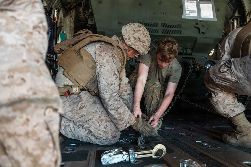 1st Bn., 11th Marines conduct HIRAIN during Steel Knight 25