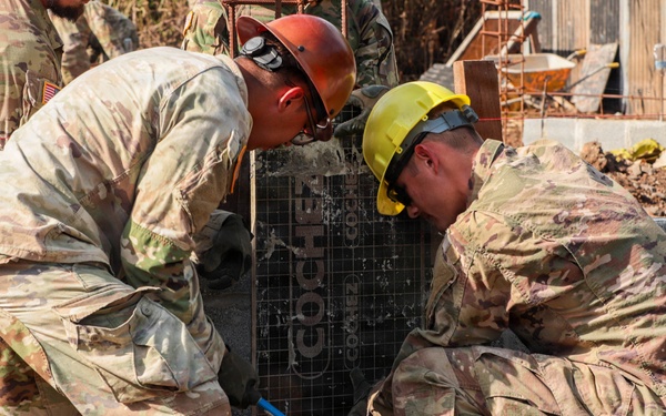 3rd Infantry Division Engineers Construct New Buildings with Panamanian Security Services