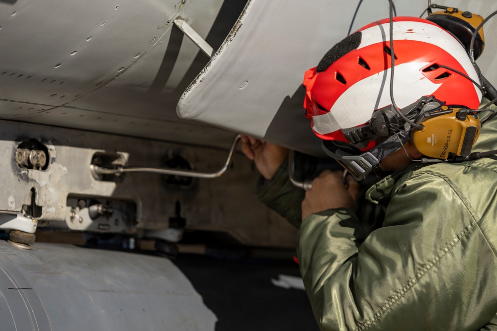 VMFA-112 Conduct Close-Air-Support Training