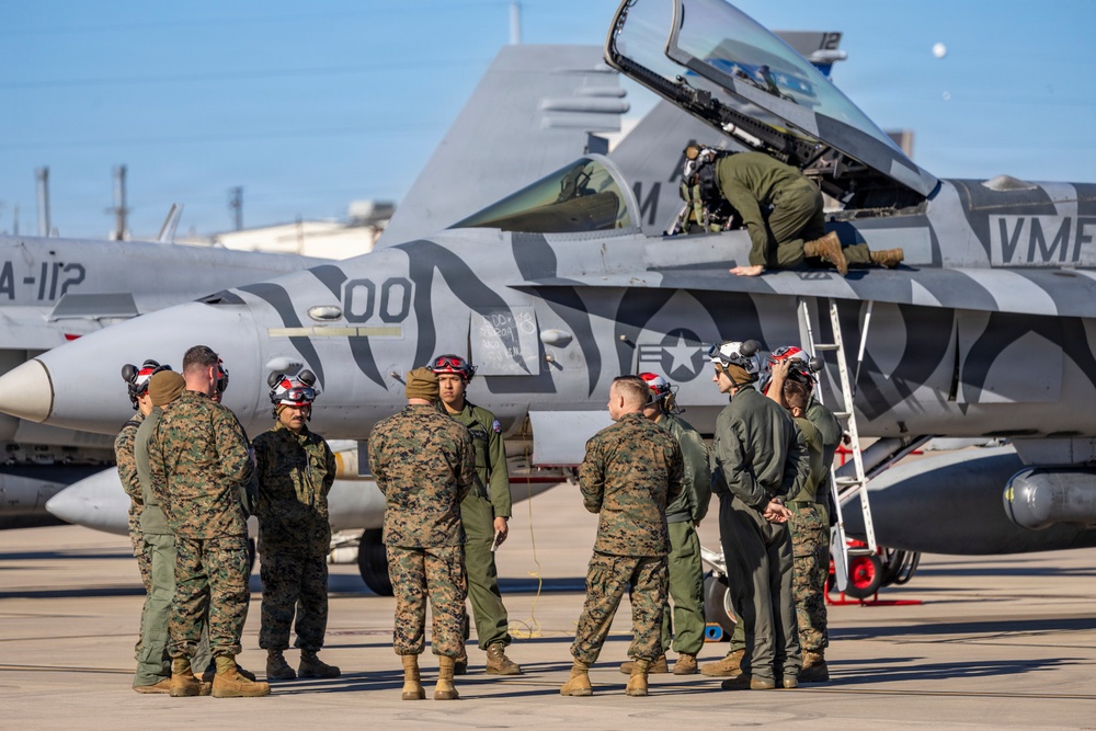 VMFA-112 Conduct Close-Air-Support Training