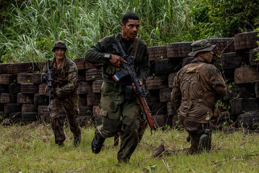 Combined Jungle Operations Training Course 26-2: Assault Mission