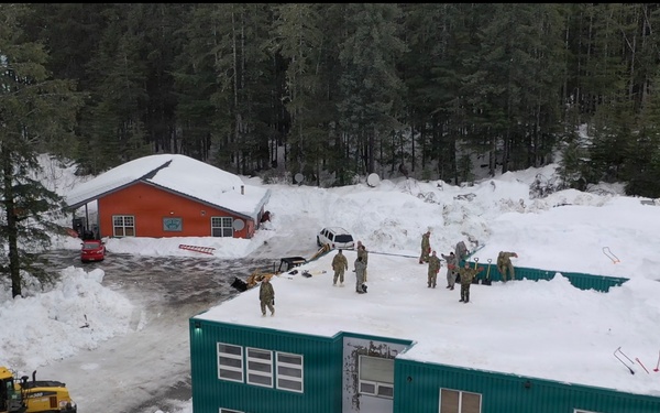 Alaska Guard’s snowstorm response inspires local PD officer to enlist