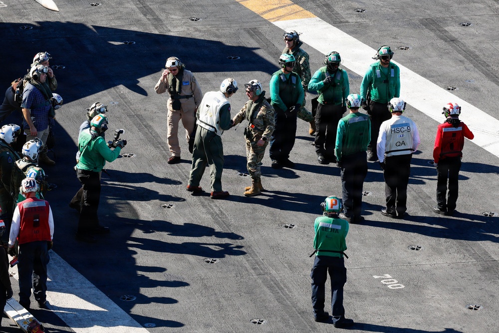 USS Gerald R. Ford (CVN 78) Hosts Chairman of the Joint Chiefs of Staff