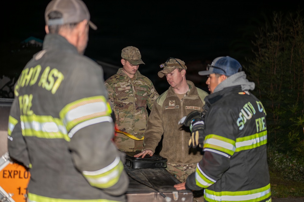Beale EOD team safely disposes of Military Ordnance found in Mendocino County