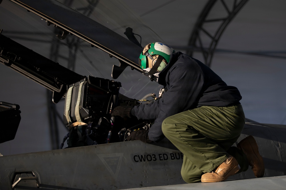 CVW-5 Pilots return to MCAS Iwakuni