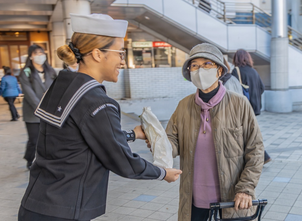 CFAY joins Yokosuka’s Year-End Traffic Safety Campaign