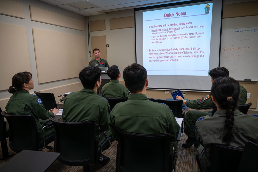 Briefed,Ready: US, ROKAF Aircrews Unite for OCD25 Operations