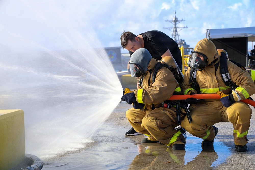 USS Jefferson City (SSN 759) conducts damage control training