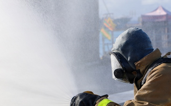 USS Jefferson City (SSN 759) conducts damage control training