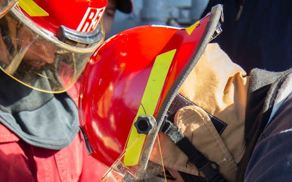 Sailors aboard USS Blue Ridge Conducts Damage Control Drills
