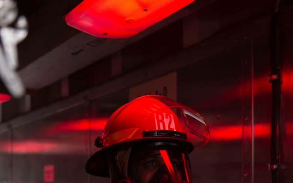 Sailors aboard USS Blue Ridge Conducts Damage Control Drills