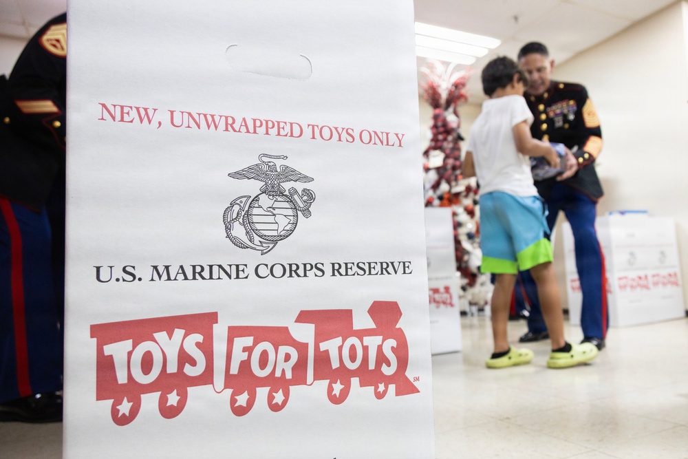 SMMC visits Littoral Distribution Company A in Puerto Rico