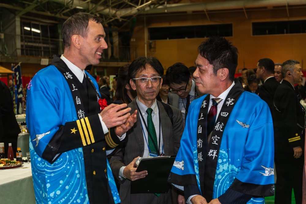 JMSDF Fleet Air Wing 4 Hosts Mochi Pounding Event