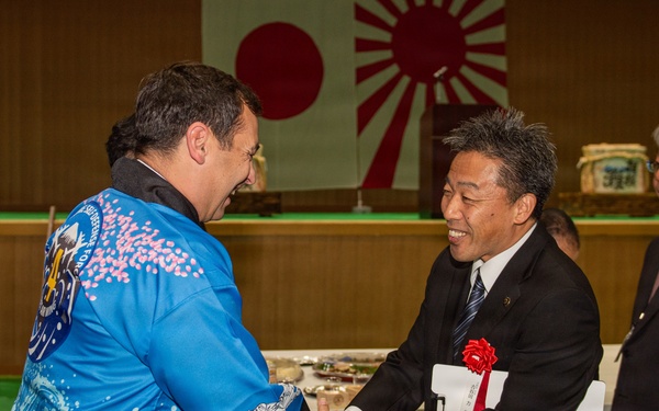JMSDF Fleet Air Wing 4 Hosts Mochi Pounding Event