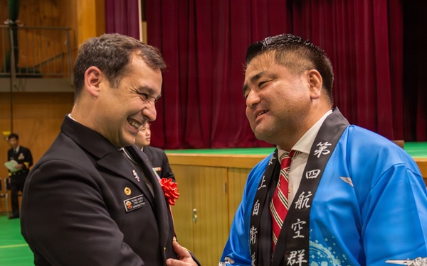 JMSDF Fleet Air Wing 4 Hosts Mochi Pounding Event