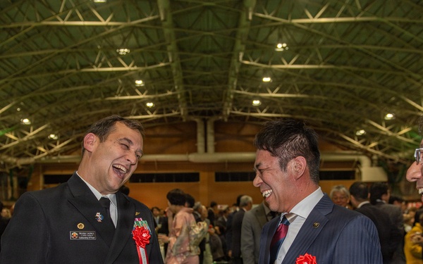 JMSDF Fleet Air Wing 4 Hosts Mochi Pounding Event