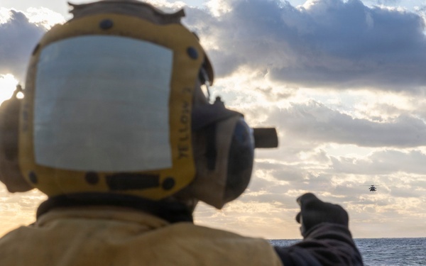 USS Dewey Conducts Routine Operations in the Pacific Ocean