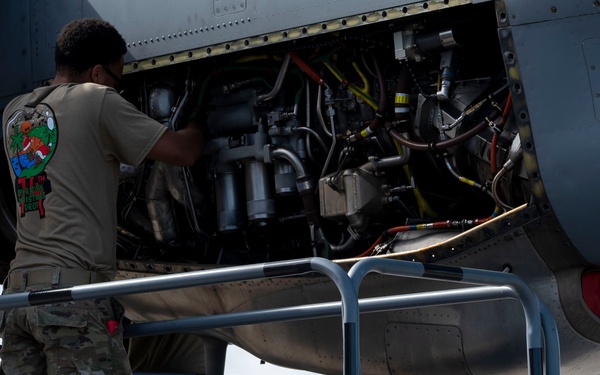 374 AEW maintainers ensure mission-ready aircraft during OCD25