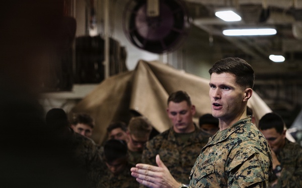11th MEU Marines, Sailors Conduct Concept of Operations Brief