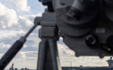 USS Dewey Conducts Routine Operations in the Pacific Ocean