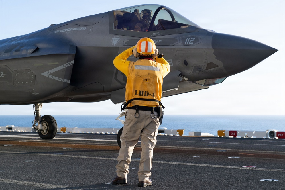 USS Boxer Conducts Flight Operations