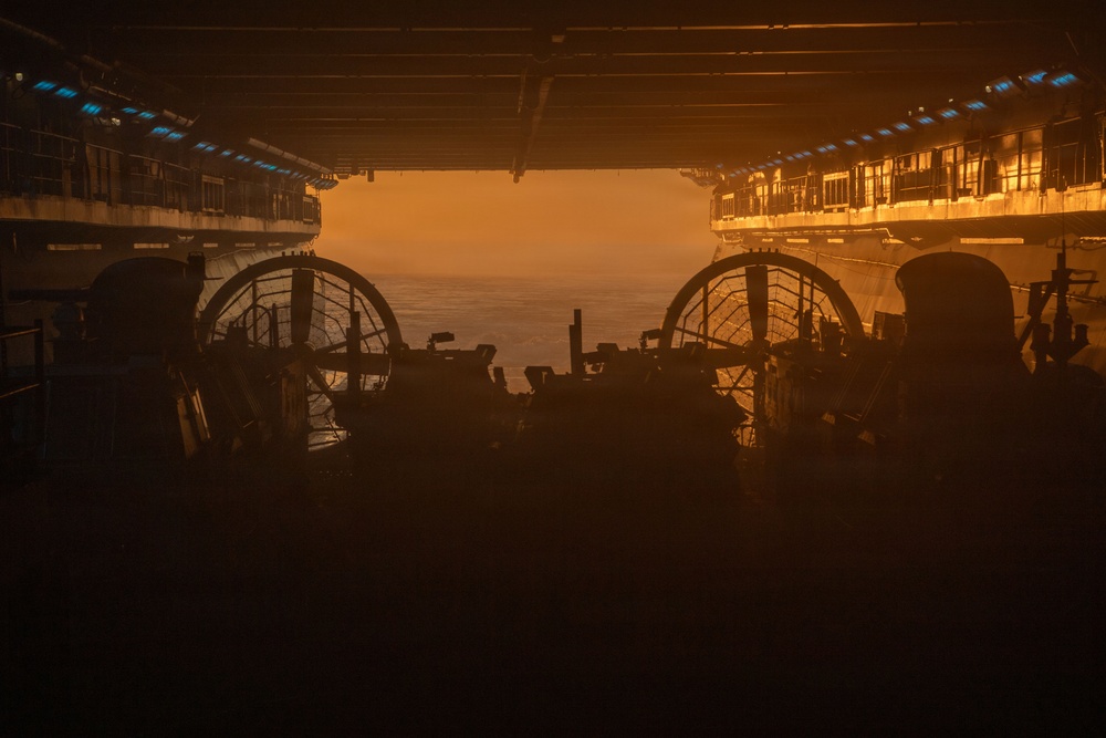 LCAC Performs Well Deck Operations