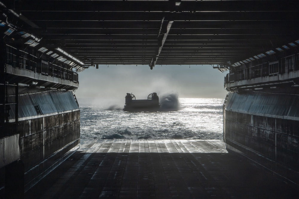 LCAC Performs Well Deck Operations