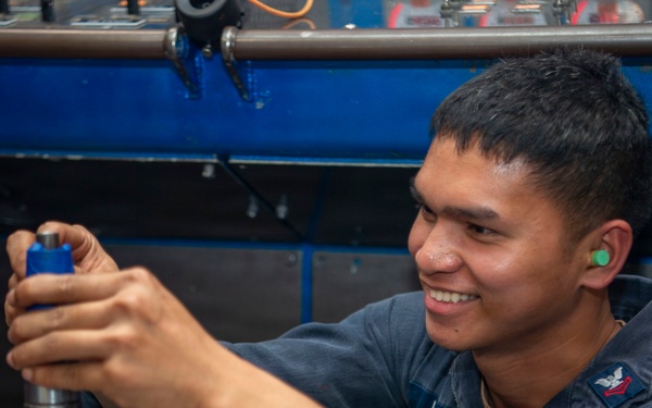 Boxer engineers maintain MMR