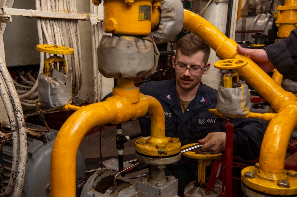 Boxer engineers maintain MMR