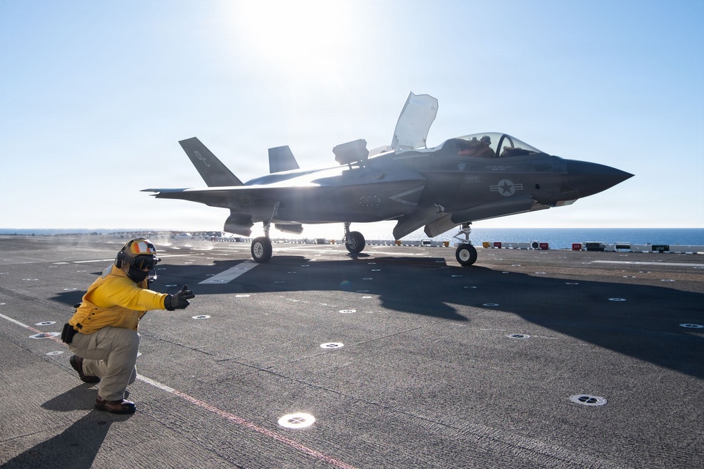 USS Boxer Conducts Flight Operations