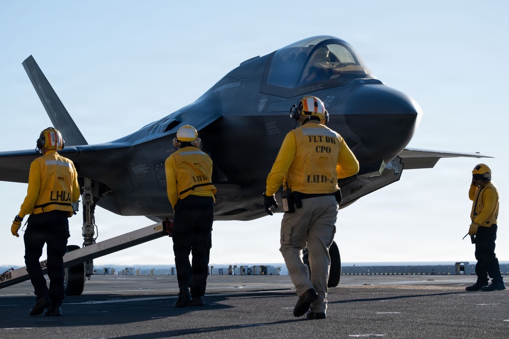 USS Boxer Conducts Flight Operations